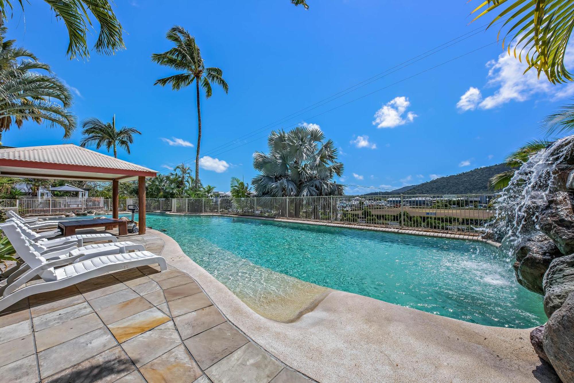Spa Haven 17B Ocean View Airlie Beach Exterior foto